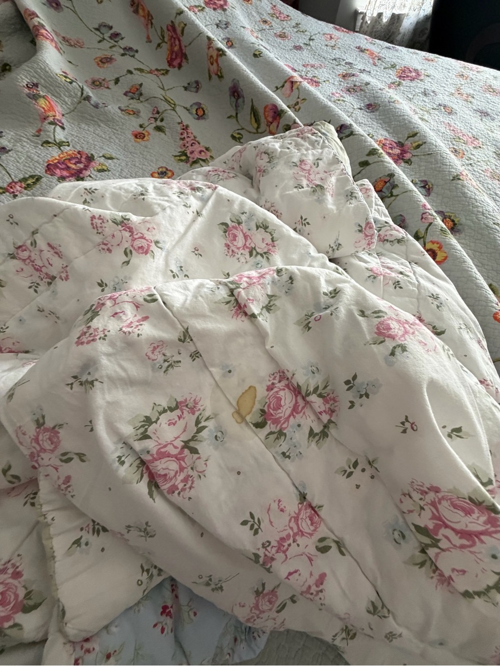 Simply Shabby Chic Pastel Patchwork Quilt in Blue, Cream, and Pink Twin size - Picture 8 of 8